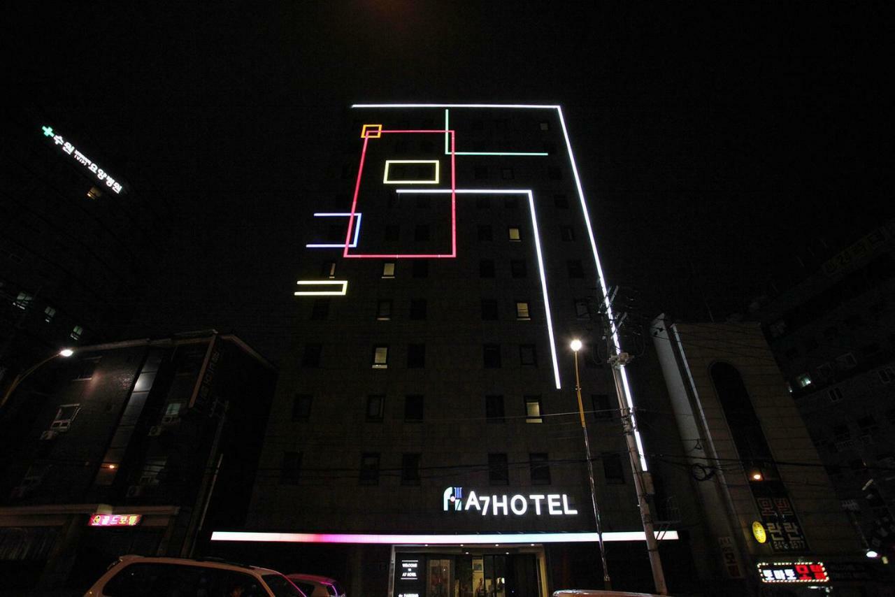 A7 Hotel Suwon Exterior foto